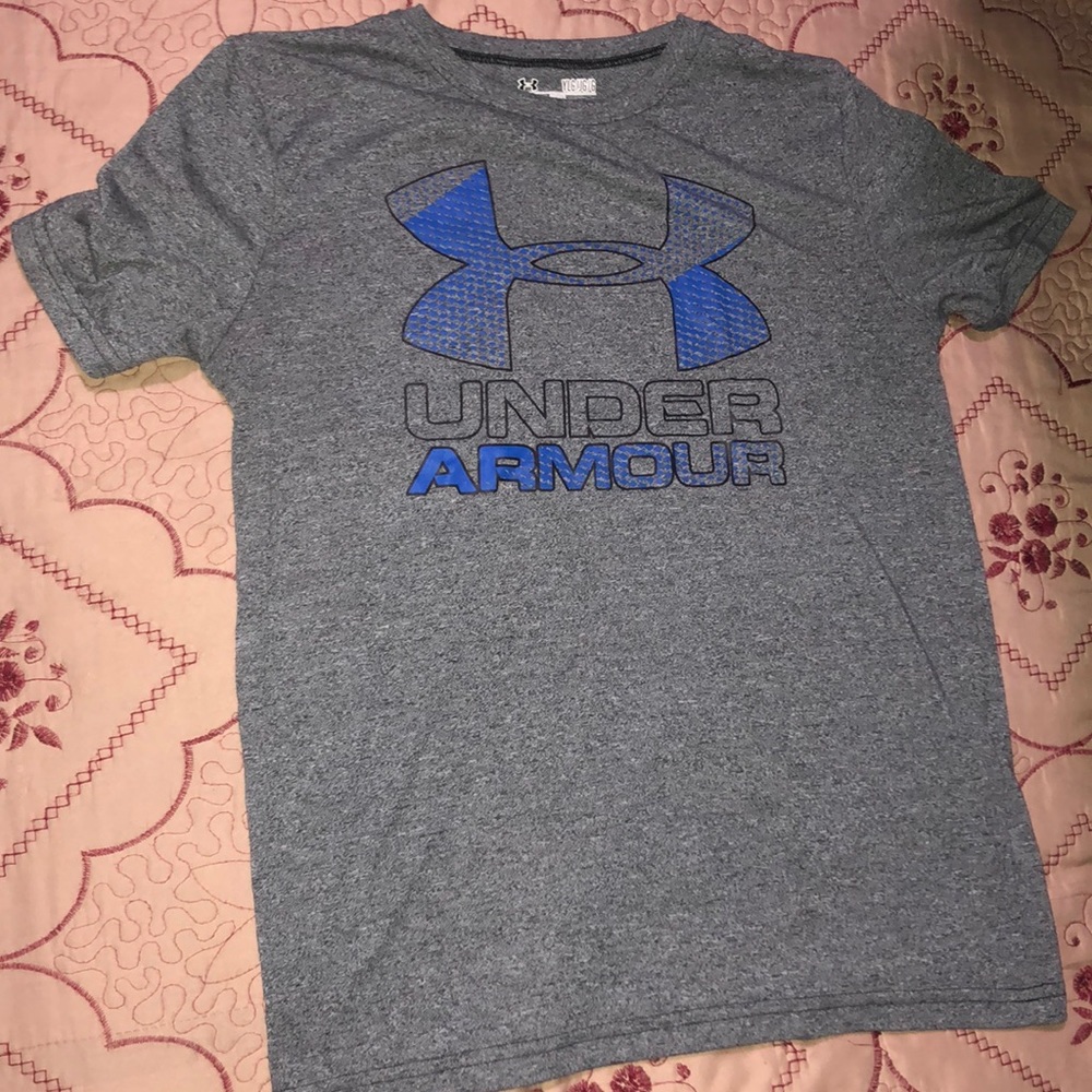 Youth Under Armer shirt